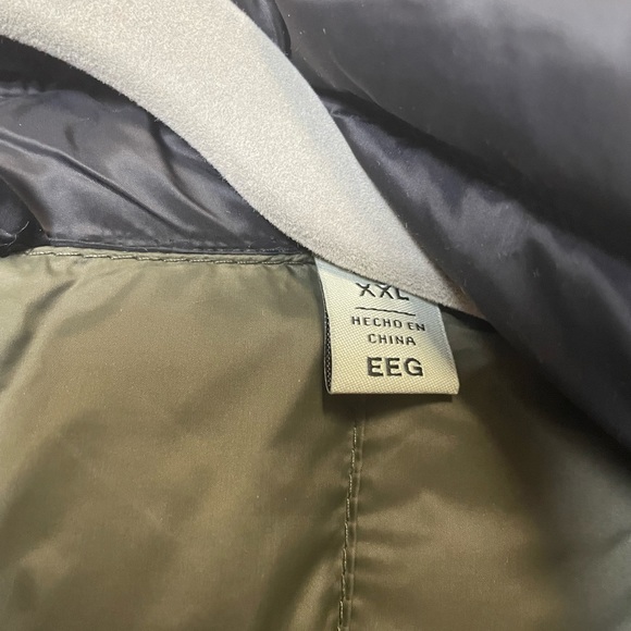 Levi’s Black Men’s Quilted  Puffer Jacket Red tab Logo Size XXL - Picture 10 of 16